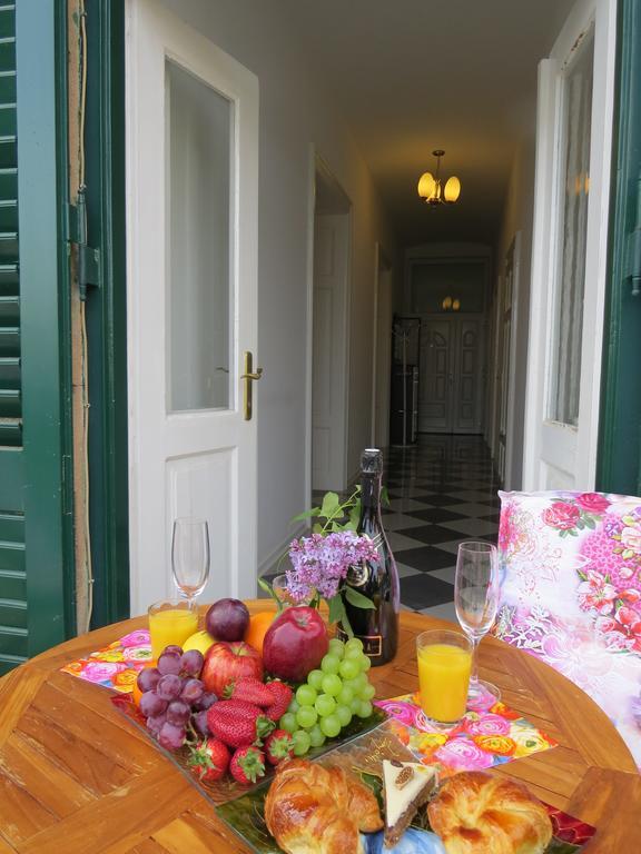 Apartment Kamelija Opatija Luaran gambar